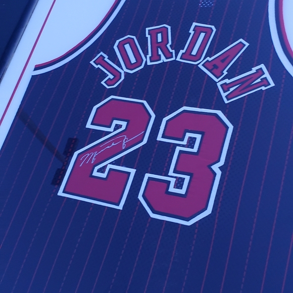 Authentic Signed Michael Jordan Jersey - Picture 1 of 8